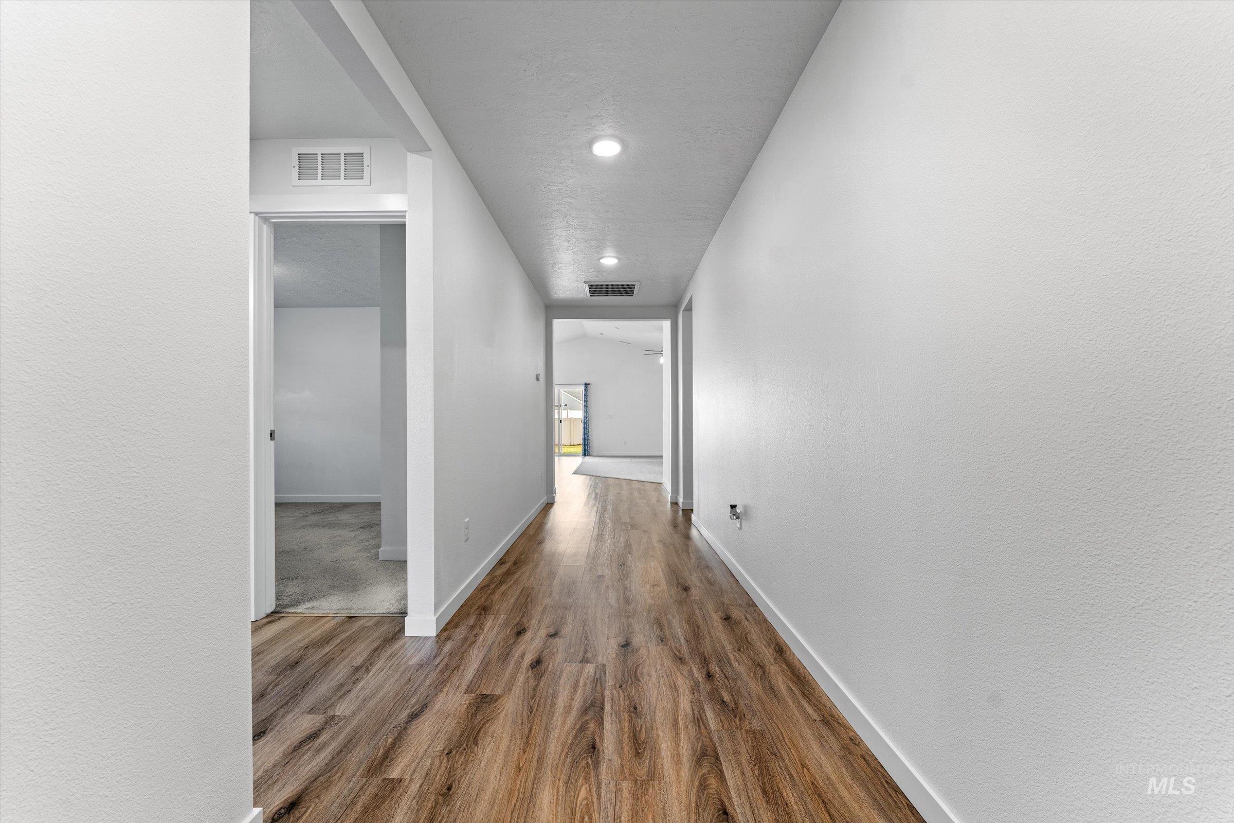 17798 Goose Ridge Avenue Nampa, ID 83687 - Photo 3 of 31