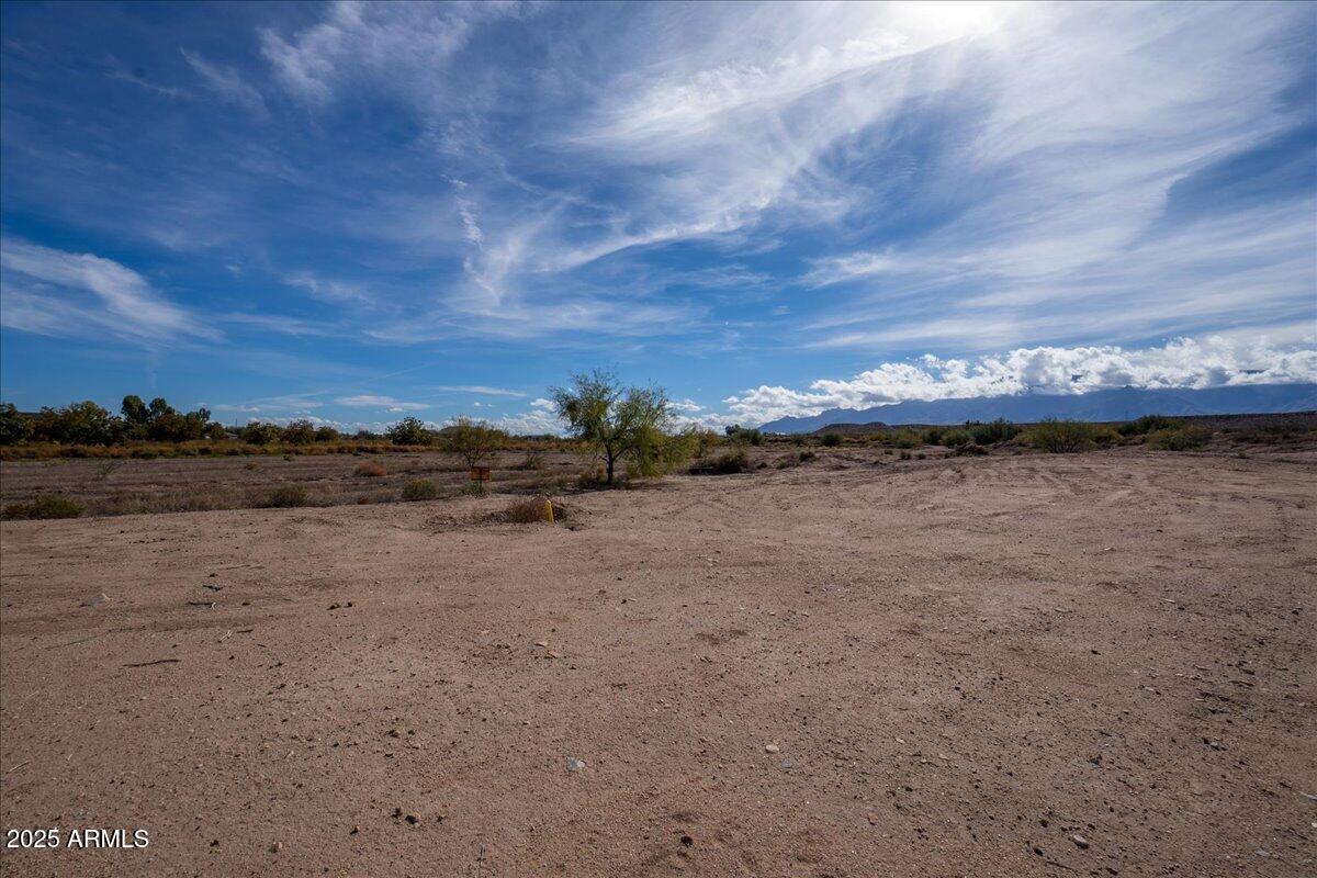 124 1500 W Pima, AZ 85543 - Photo 7 of 11 a view of a lake