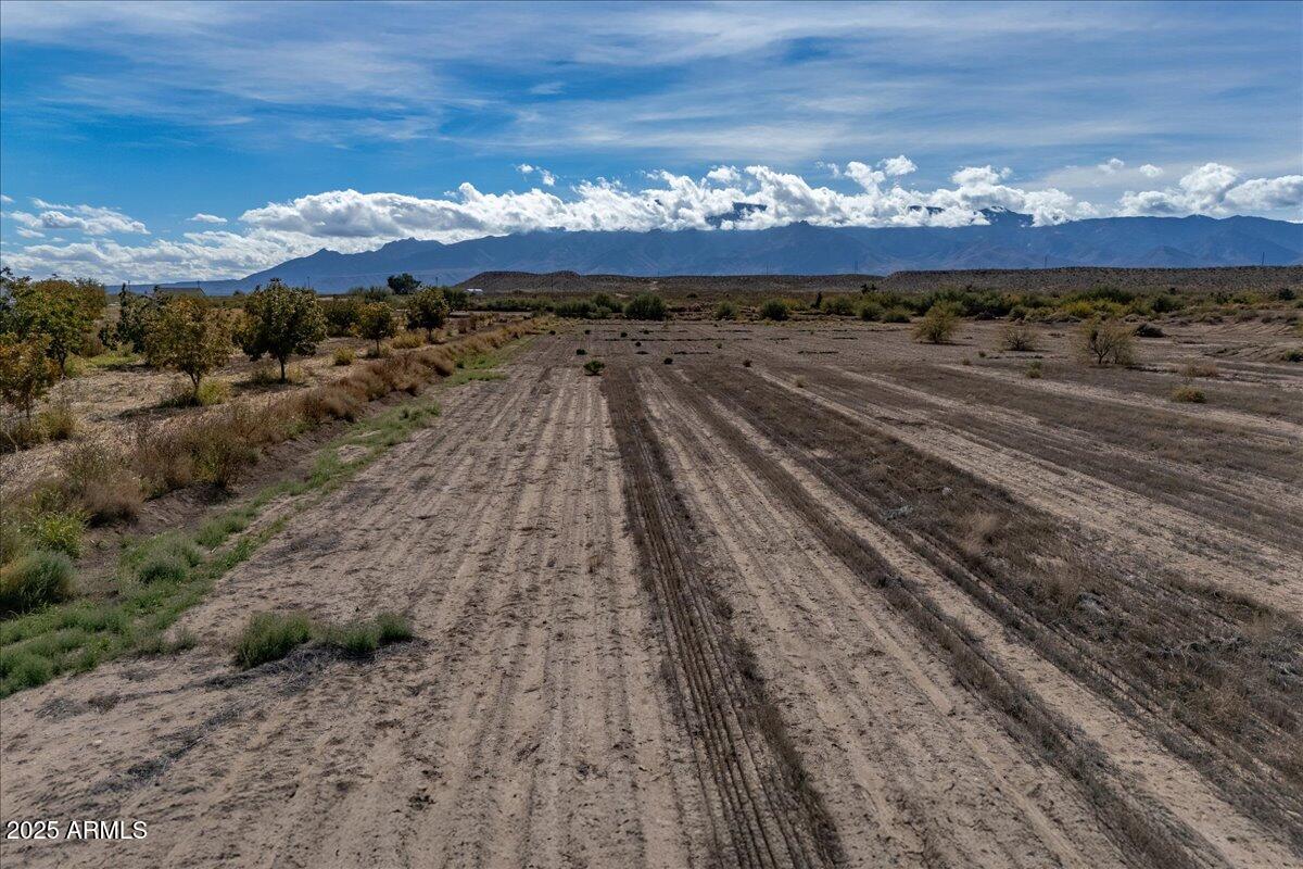 124 1500 W Pima, AZ 85543 - Photo 10 of 11 a view of an outdoor space and yard