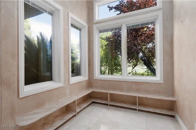 $1,900,000 | 9008 Emerald Hill Way, Las Vegas, NV 89117