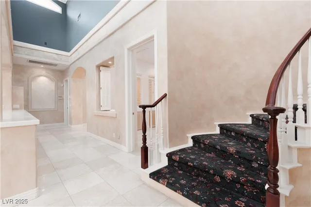 $1,900,000 | 9008 Emerald Hill Way, Las Vegas, NV 89117