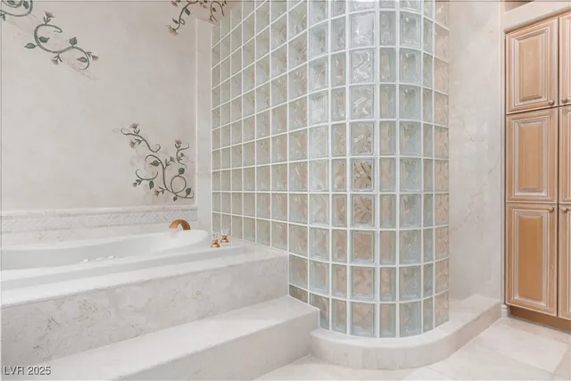 $1,900,000 | 9008 Emerald Hill Way, Las Vegas, NV 89117