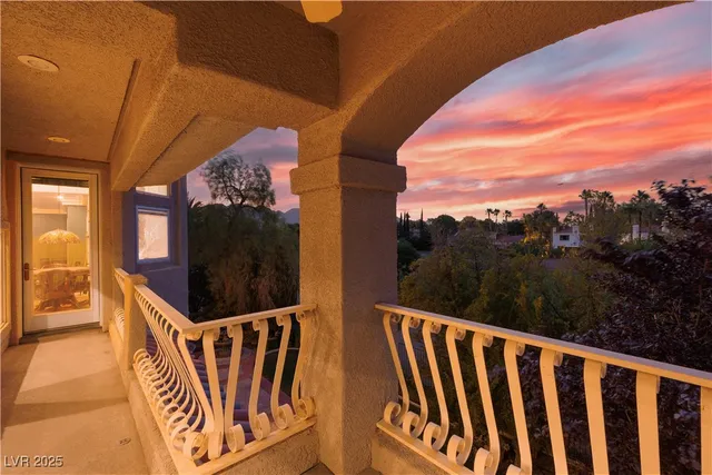 $1,900,000 | 9008 Emerald Hill Way, Las Vegas, NV 89117