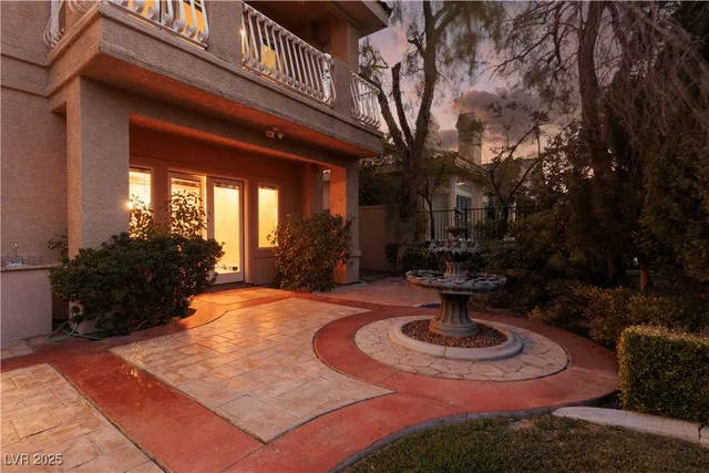 $1,900,000 | 9008 Emerald Hill Way, Las Vegas, NV 89117