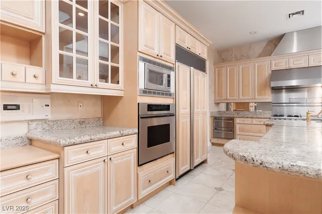 $1,900,000 | 9008 Emerald Hill Way, Las Vegas, NV 89117