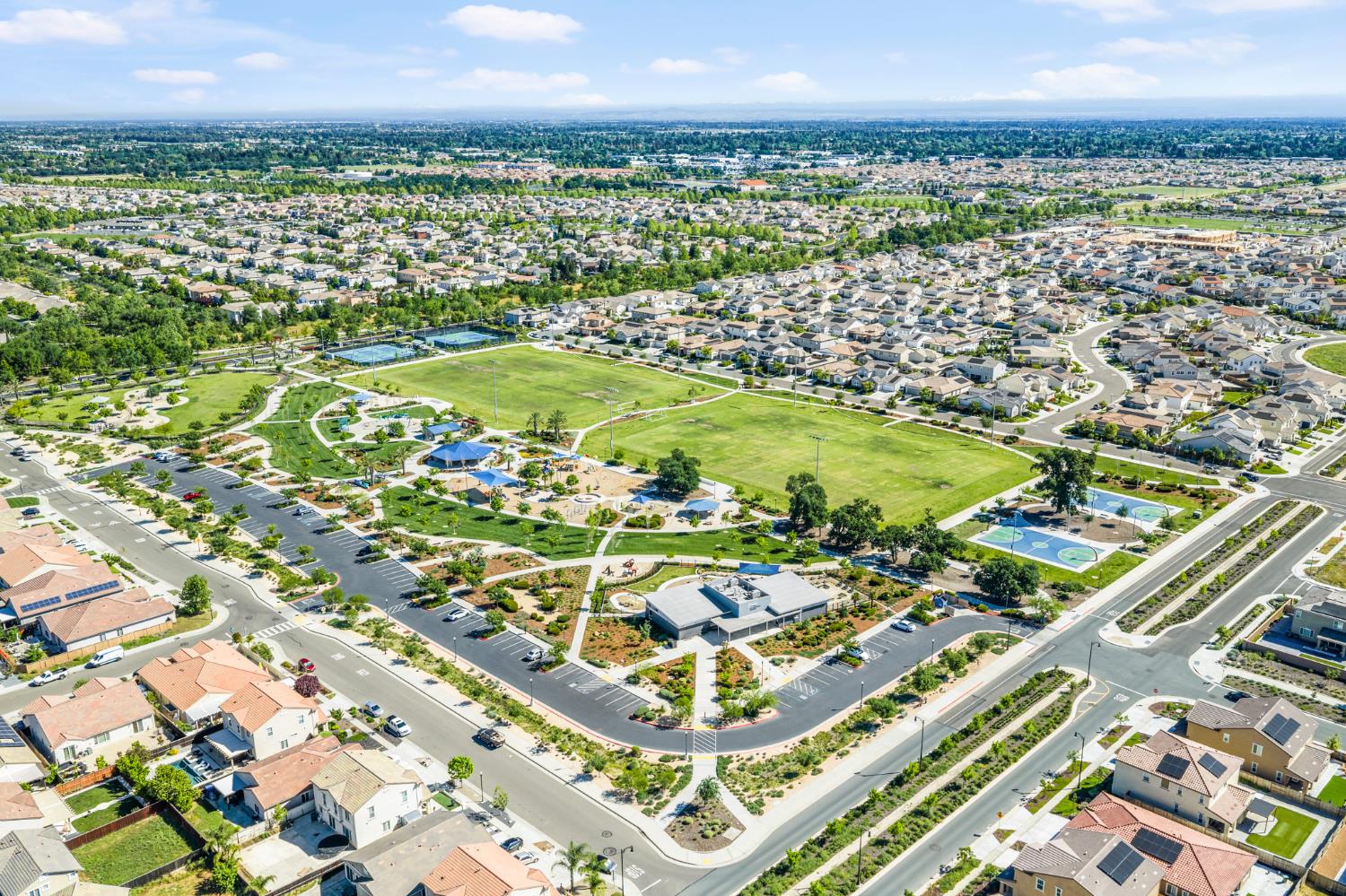 8488 Anker Way Elk Grove, CA 95757 - Photo 52 of 53