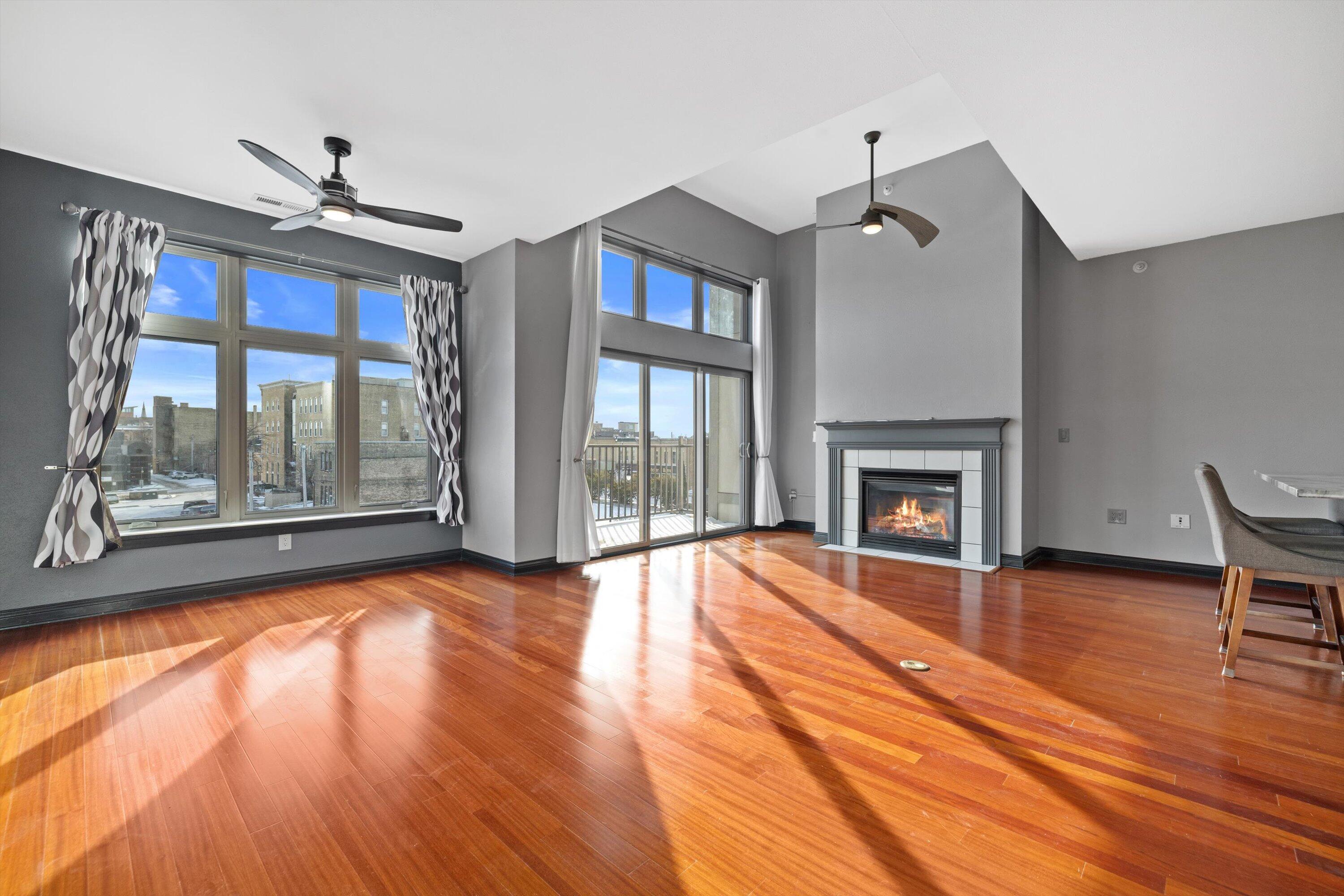 141 Main Street, Unit 430 Racine, WI 53403 - Photo 15 of 41 Bright as can be!