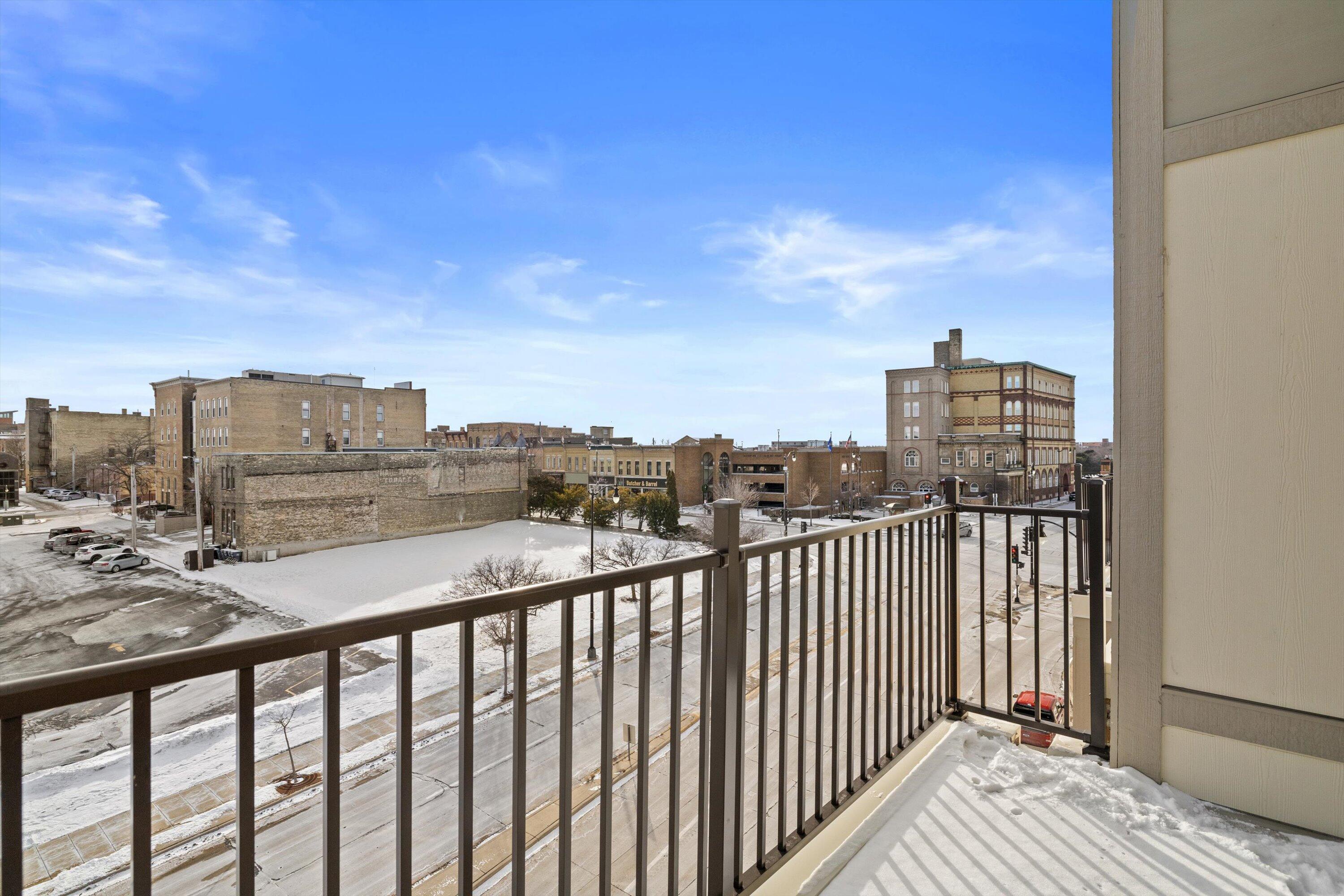 141 Main Street, Unit 430 Racine, WI 53403 - Photo 27 of 41 Balcony View 2