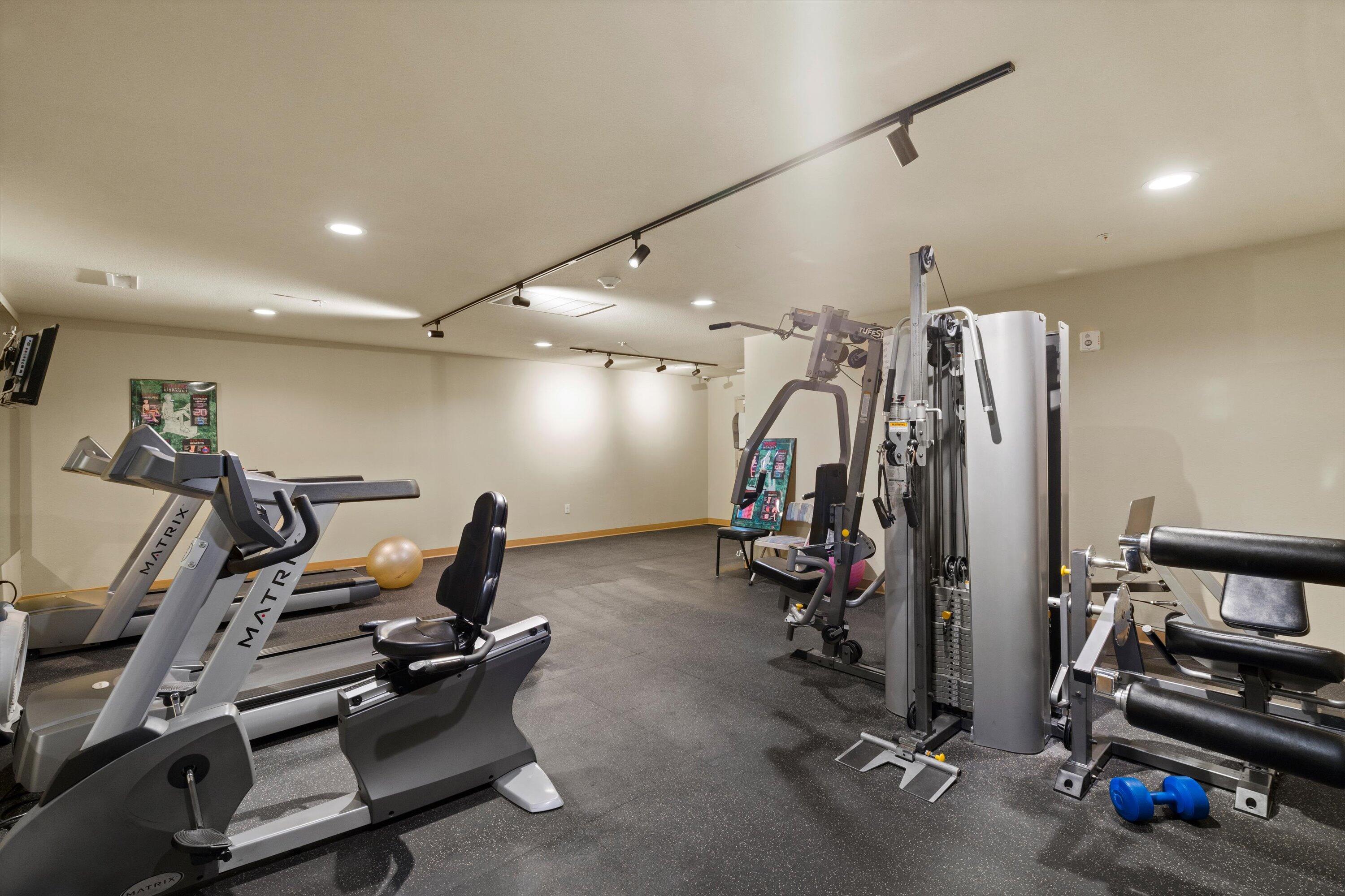 141 Main Street, Unit 430 Racine, WI 53403 - Photo 36 of 41 Exercise Room