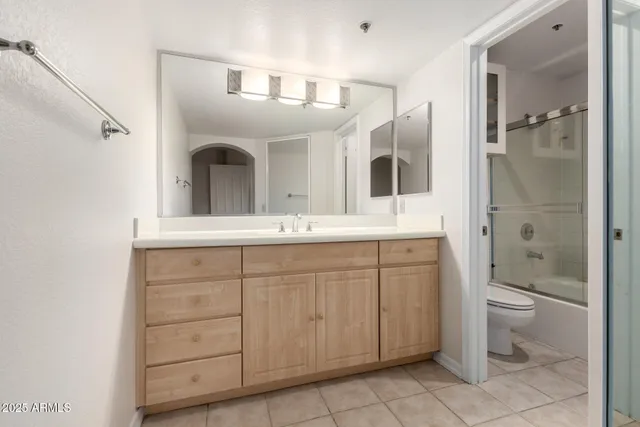 $1,975 | 5104 North 32nd Street, Unit 332, Phoenix, AZ 85018