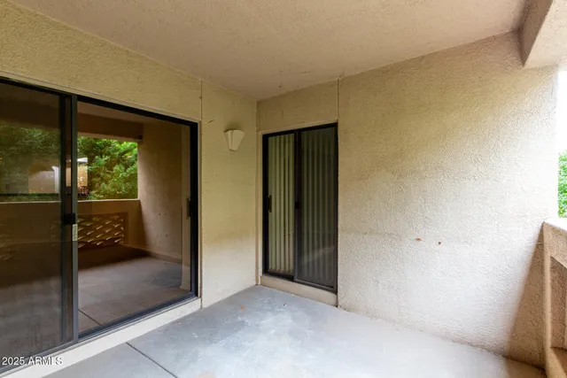 $1,975 | 5104 North 32nd Street, Unit 332, Phoenix, AZ 85018