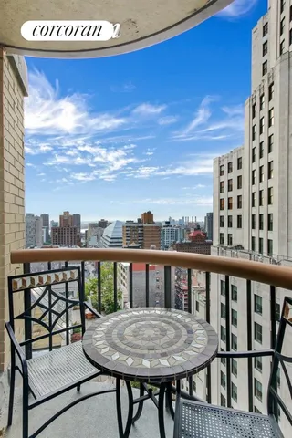 $2,000,000 | 45 East 25th Street, Unit 27C | NoMad