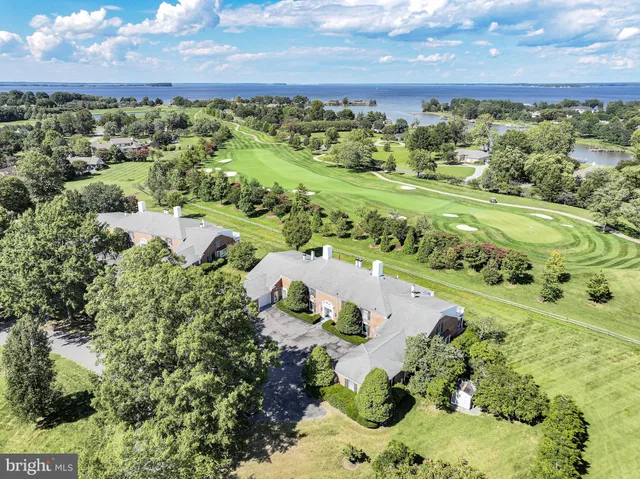 $360,000 | 9539 Quail Hollow Drive, Unit 303, St. Michaels, MD 21663