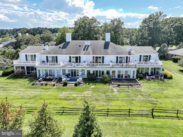 $360,000 | 9539 Quail Hollow Drive, Unit 303, St. Michaels, MD 21663