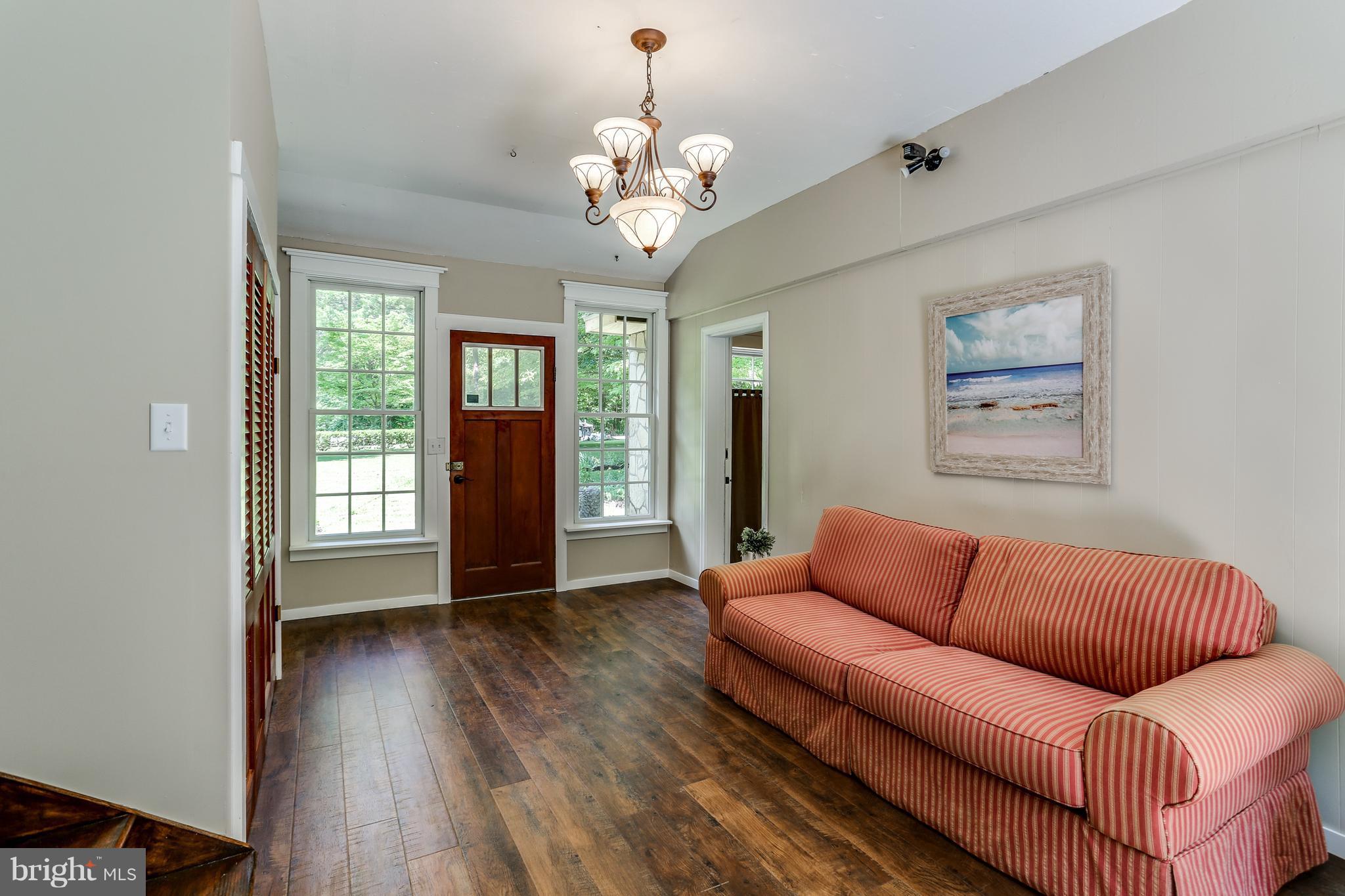 5175 Green Bridge Road Dayton, MD 21036 - Photo 22 of 30 Owners Bedroom Sitting Area