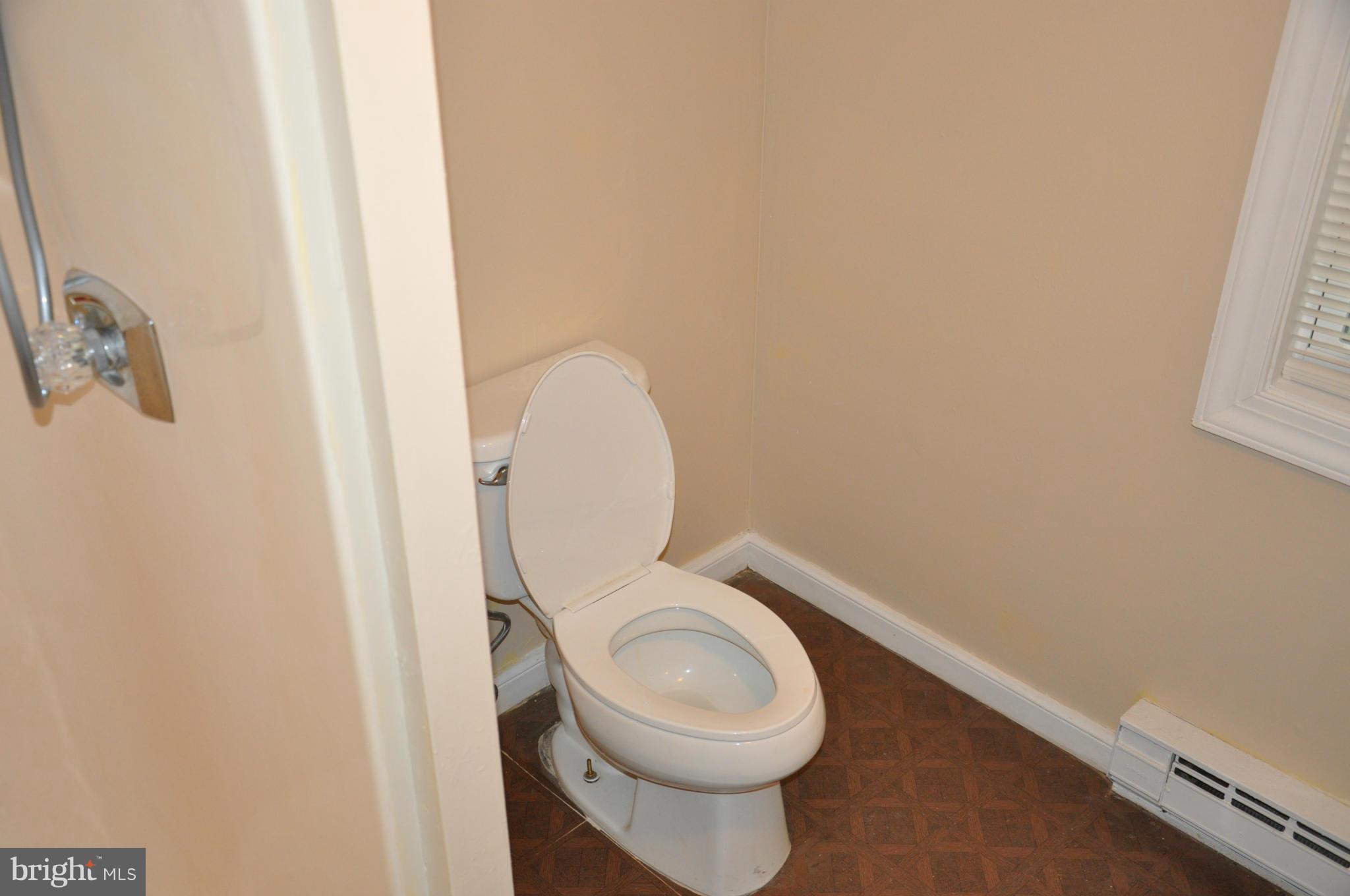 2703 Indian Run Road Amissville, VA 20106 - Photo 20 of 27 Bath