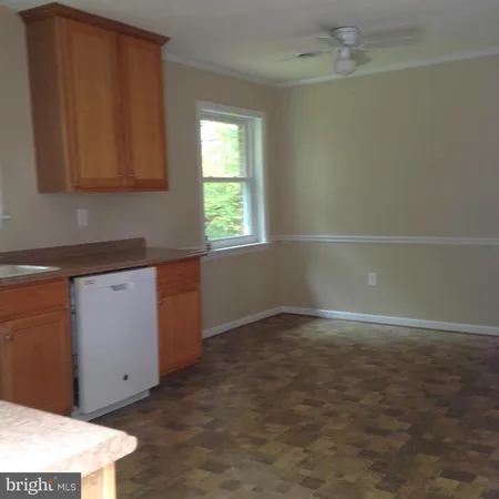 $2,100 | 2703 Indian Run Road, Amissville, VA 20106