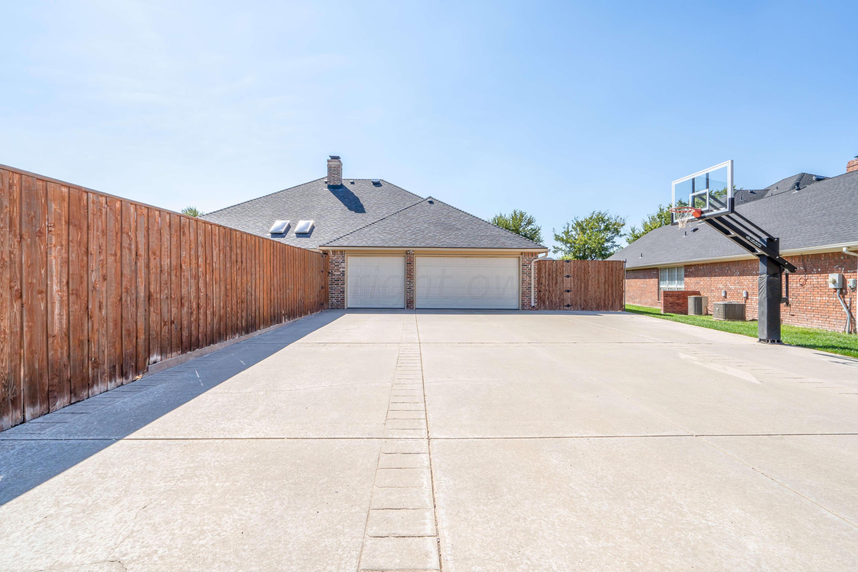 7606 Bayswater Road Amarillo, TX 79119 - Photo 13 of 65 a house view with a outdoor space