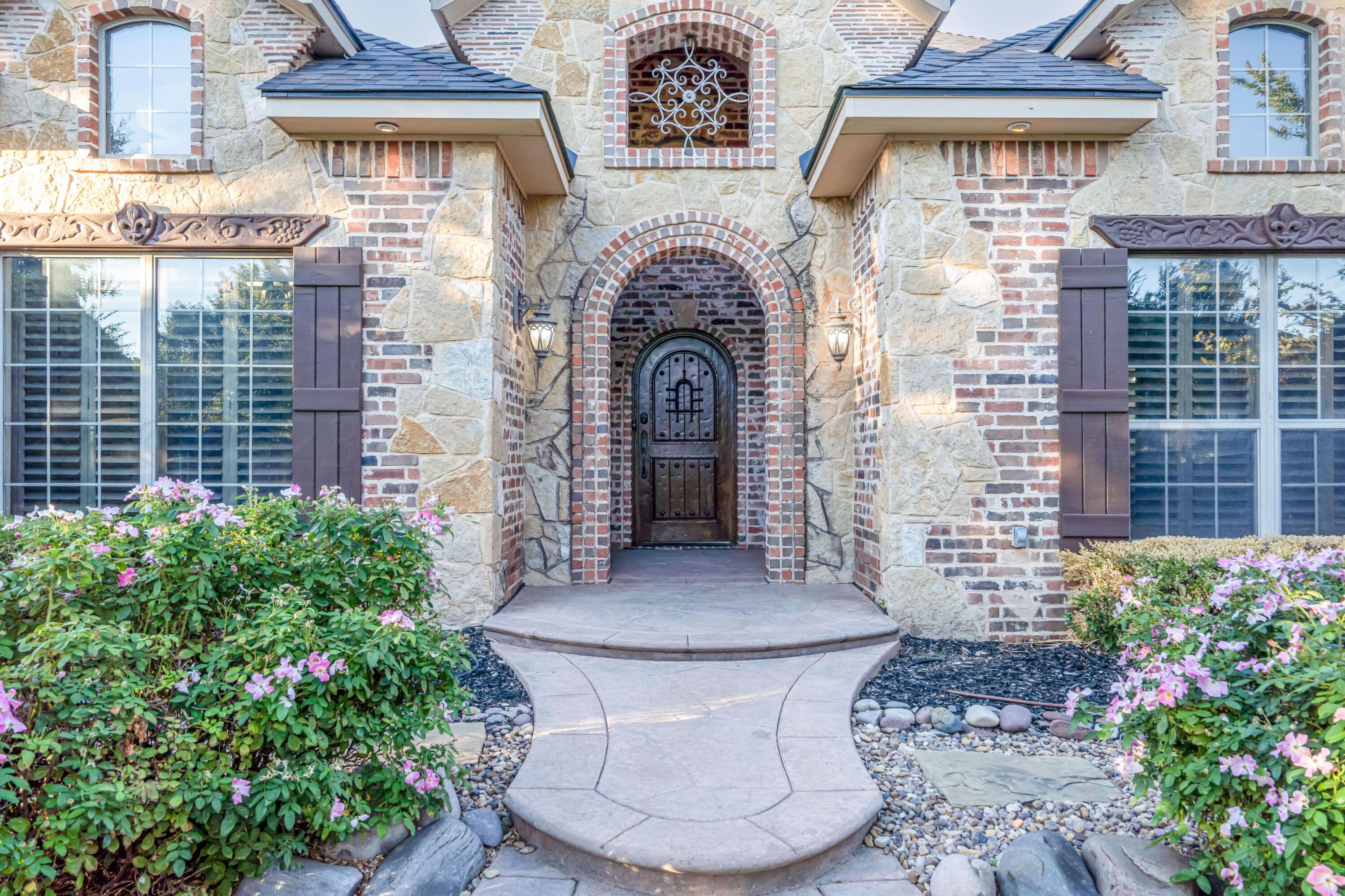 7606 Bayswater Road Amarillo, TX 79119 - Photo 4 of 65 7606 Bayswater-4 FRONT