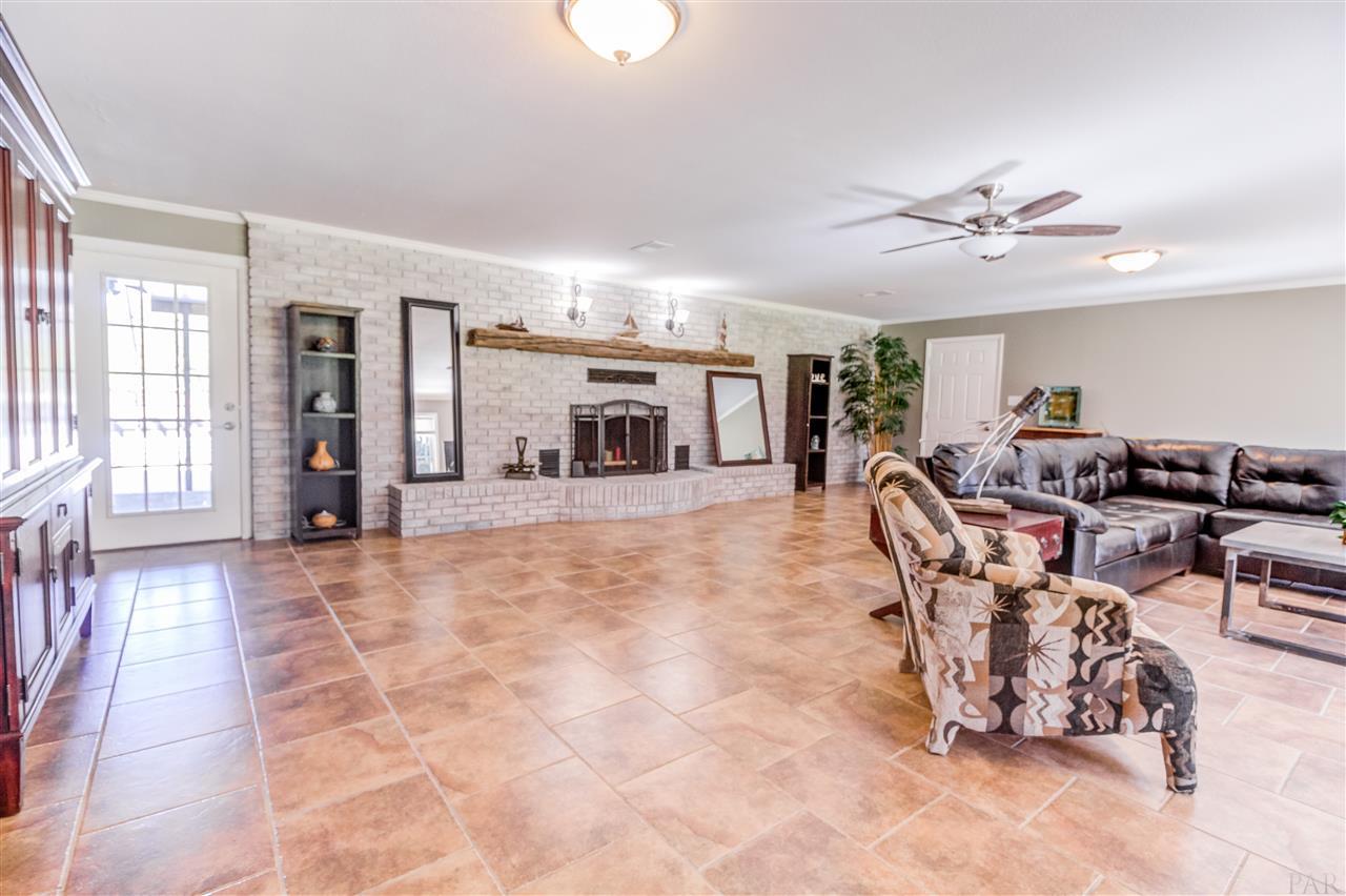 9965 Beulah Road Pensacola, FL 32526 - Photo 4 of 33 Gallery Image 4