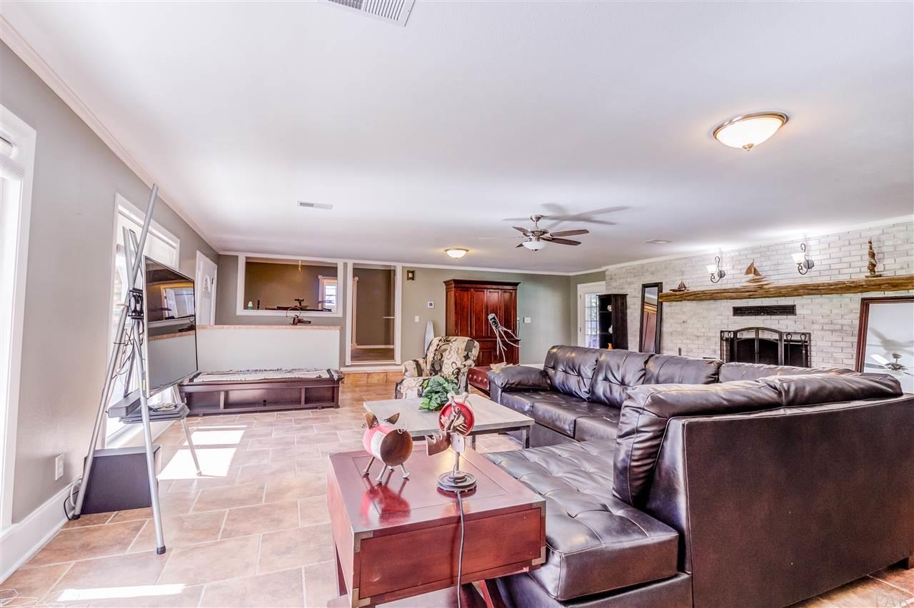9965 Beulah Road Pensacola, FL 32526 - Photo 6 of 33 Gallery Image 6