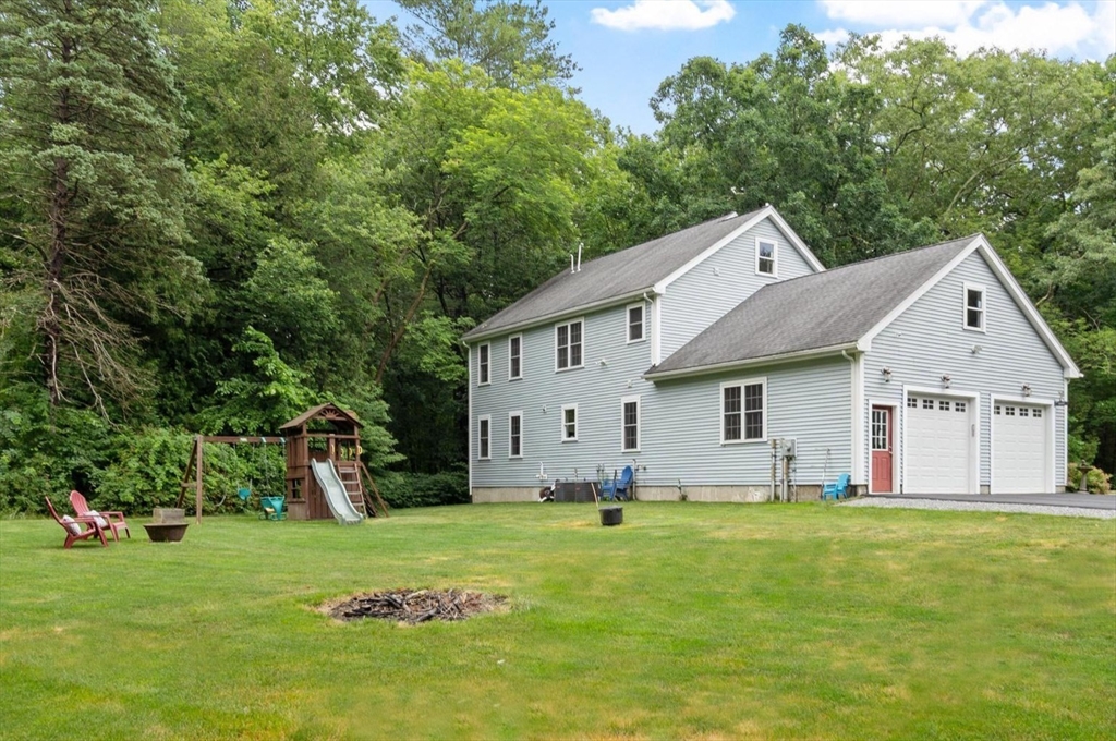 171 Depot Road Boxborough, MA 01719 - Photo 4 of 37