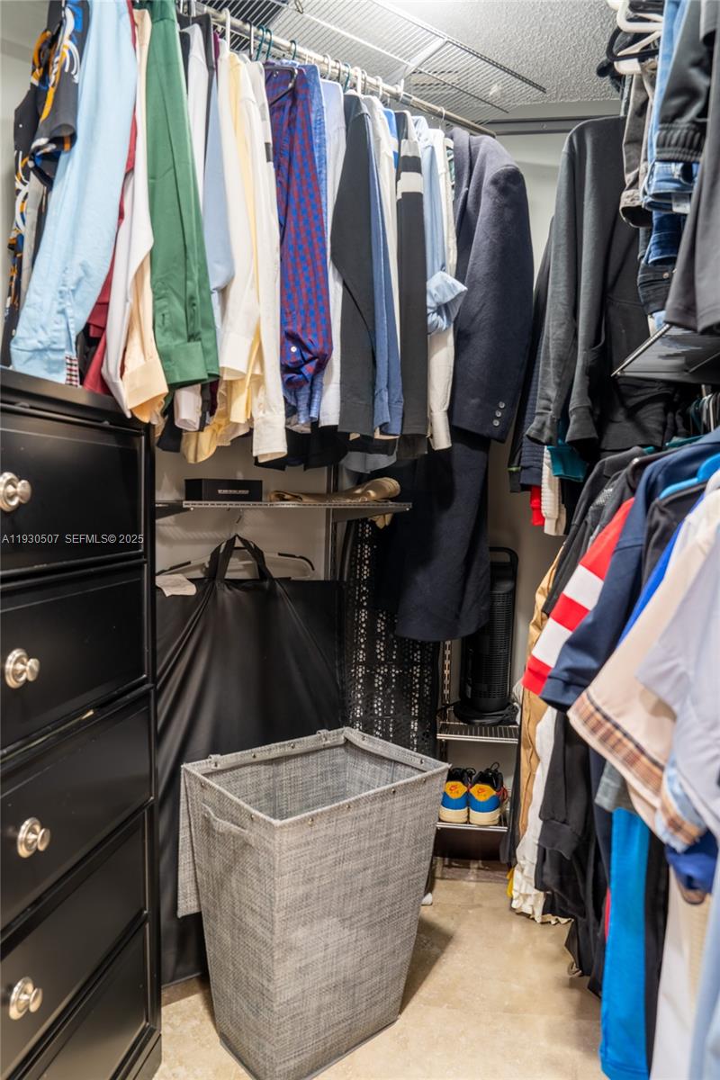 12745 Southwest 64th Terrace Miami, FL 33183 - Photo 15 of 31