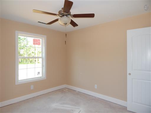 2 Lafayette Road Clarksville, TN 37042 - Photo 7 of 10 Gallery Image 7
