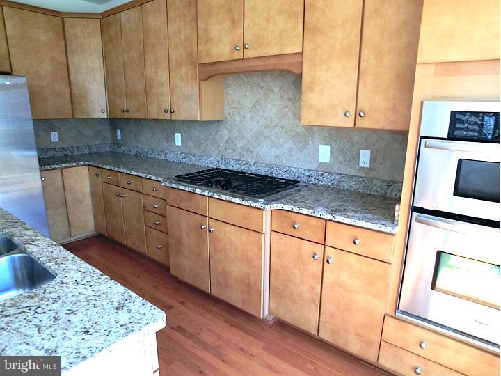 13620 Stargazer Lane Silver Spring, MD 20906 - Photo 5 of 24 Kitchen