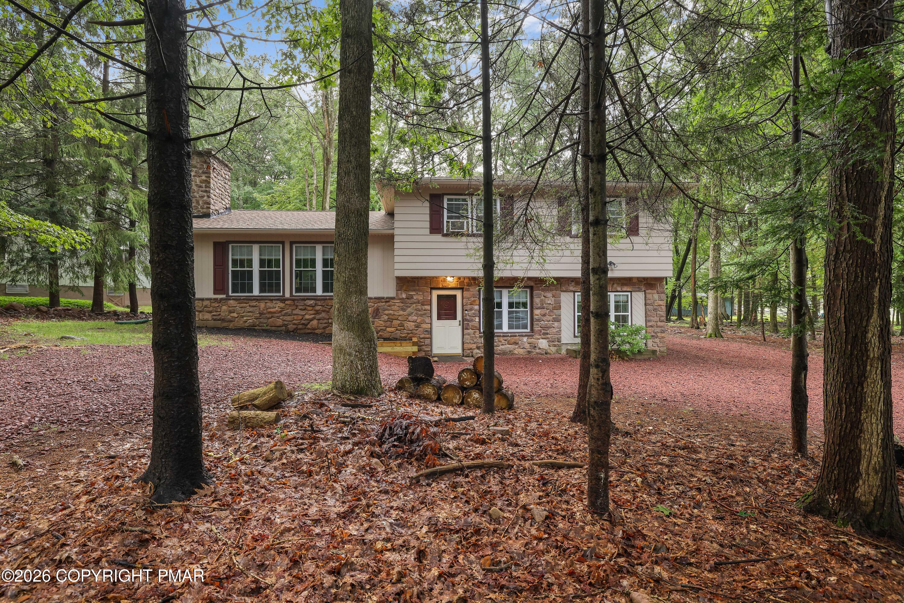 14 Sassafras Road Lake Harmony, PA 18624 - Photo 6 of 43 6