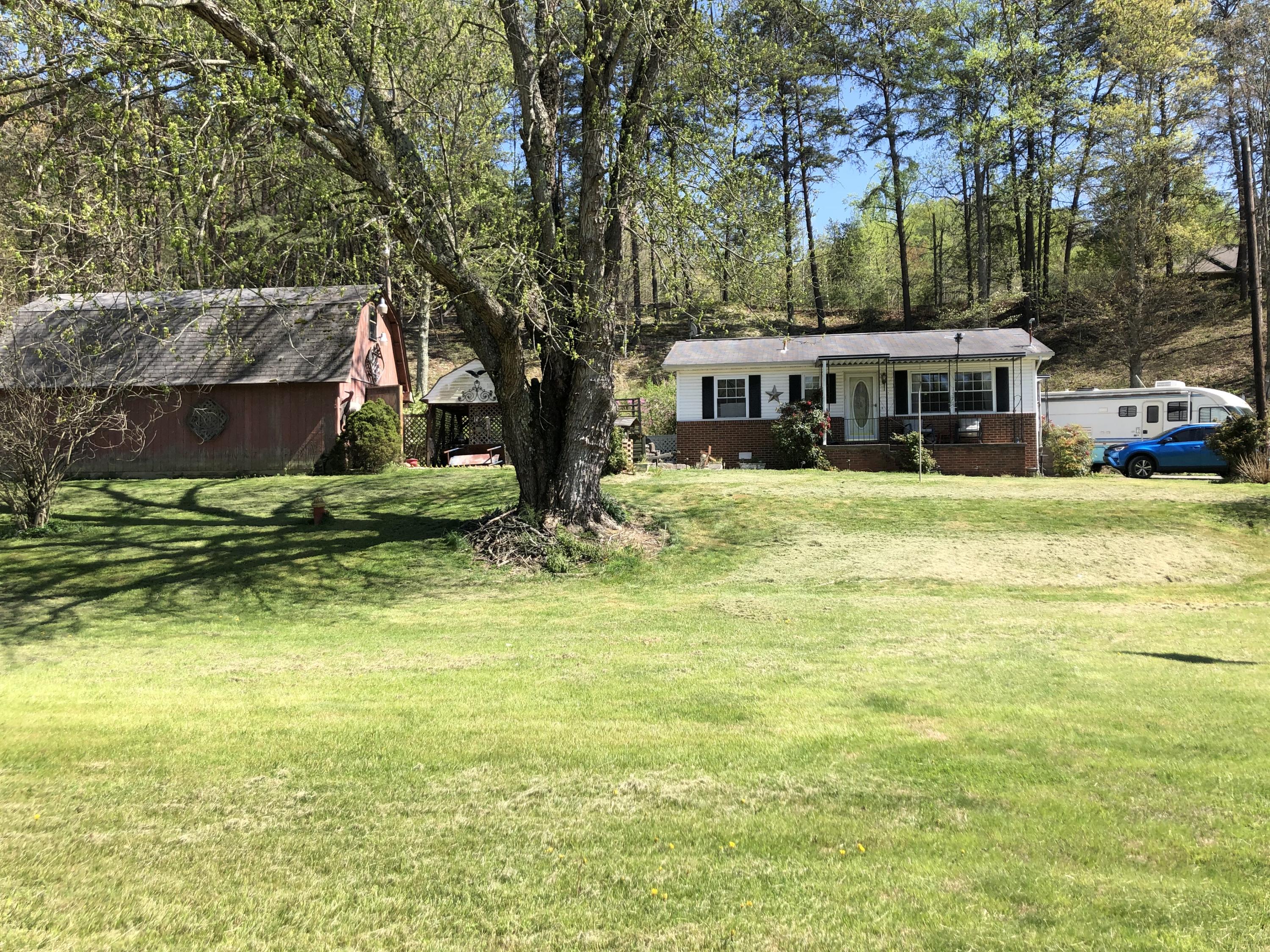 5201 Hickory Valley Road Heiskell, TN 37754 - Photo 16 of 32 Front of House