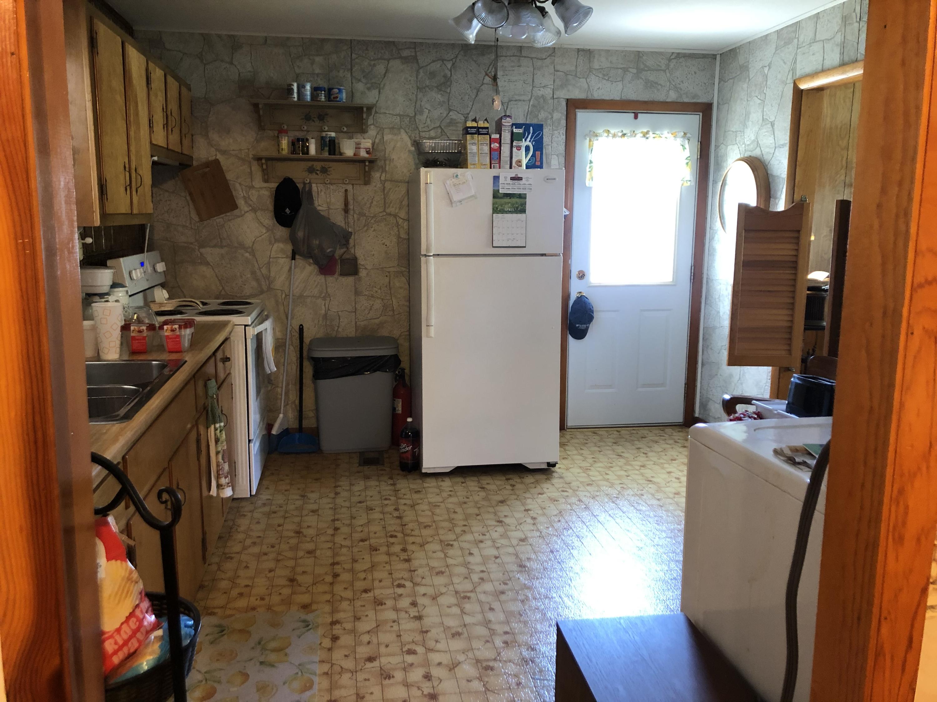 5201 Hickory Valley Road Heiskell, TN 37754 - Photo 4 of 32 Kitchen