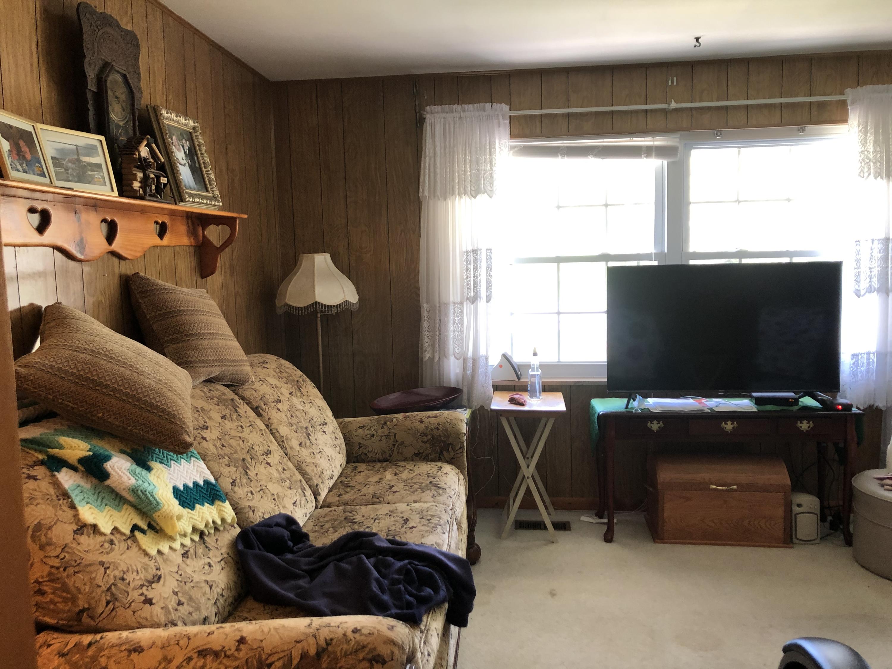 5201 Hickory Valley Road Heiskell, TN 37754 - Photo 7 of 32 Living Room