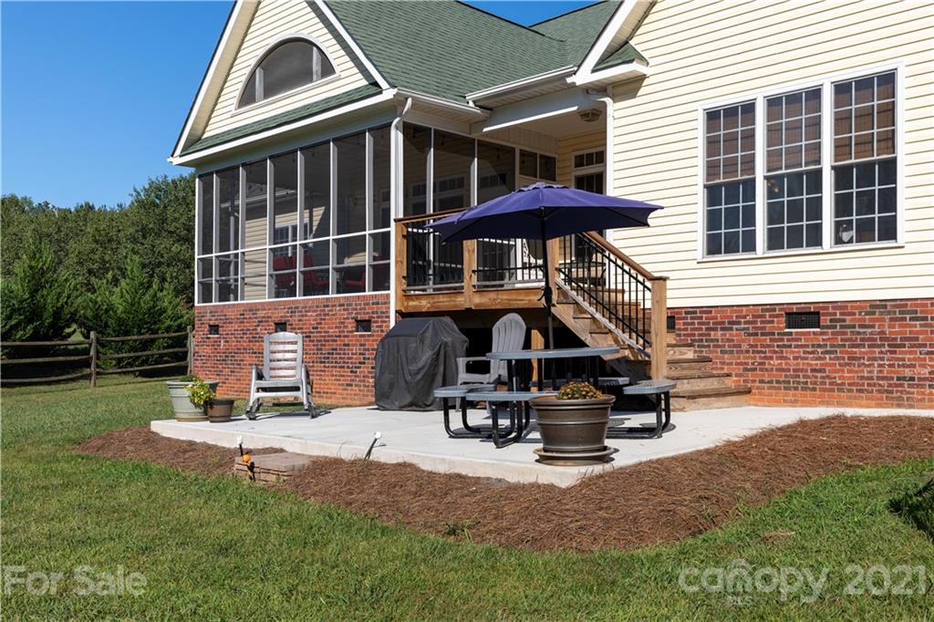 249 Wesley Amaker Road York, SC 29745 - Photo 6 of 40 Gallery Image 6