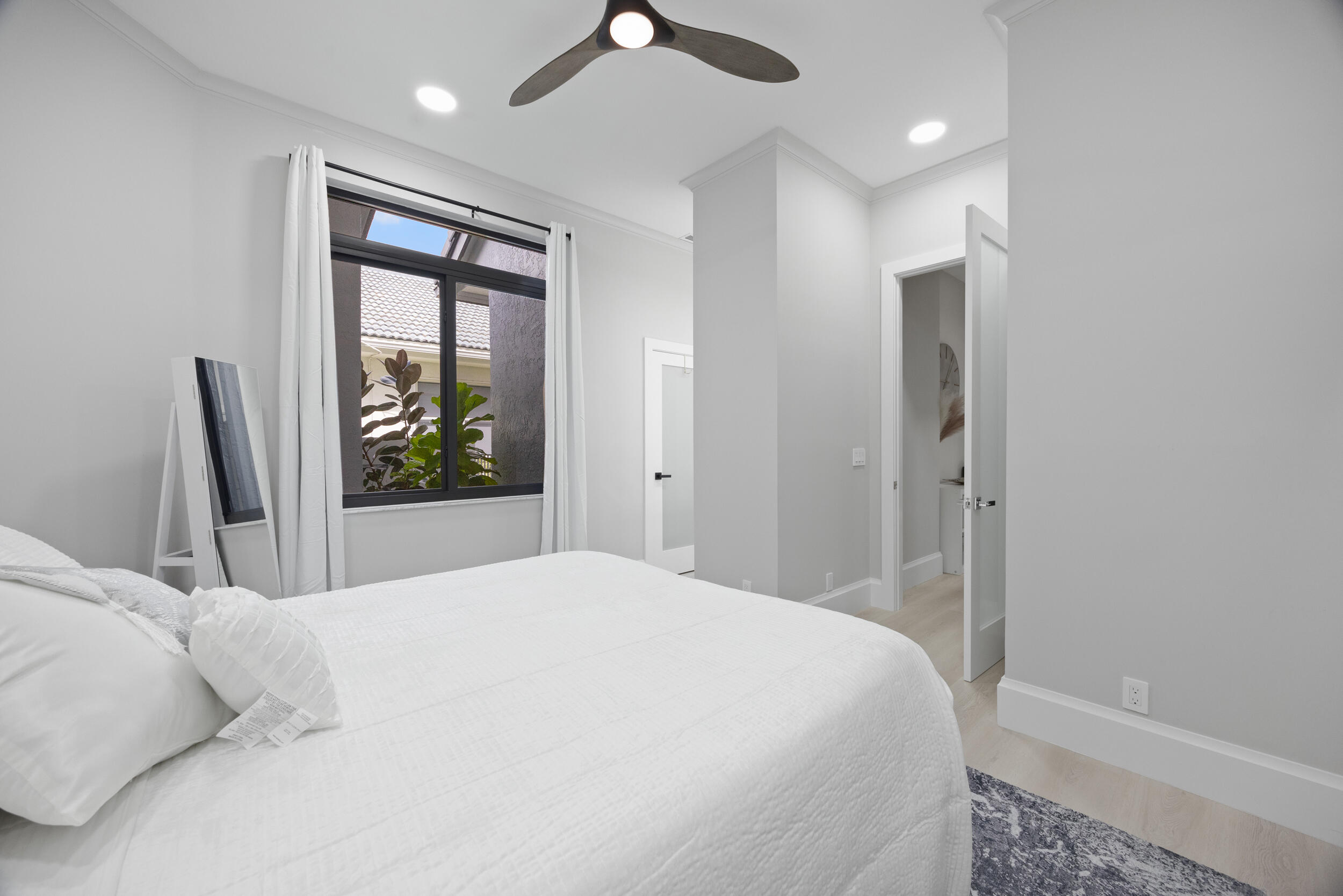 10253 Shireoaks Lane Boca Raton, FL 33498 - Photo 37 of 77 SLHG