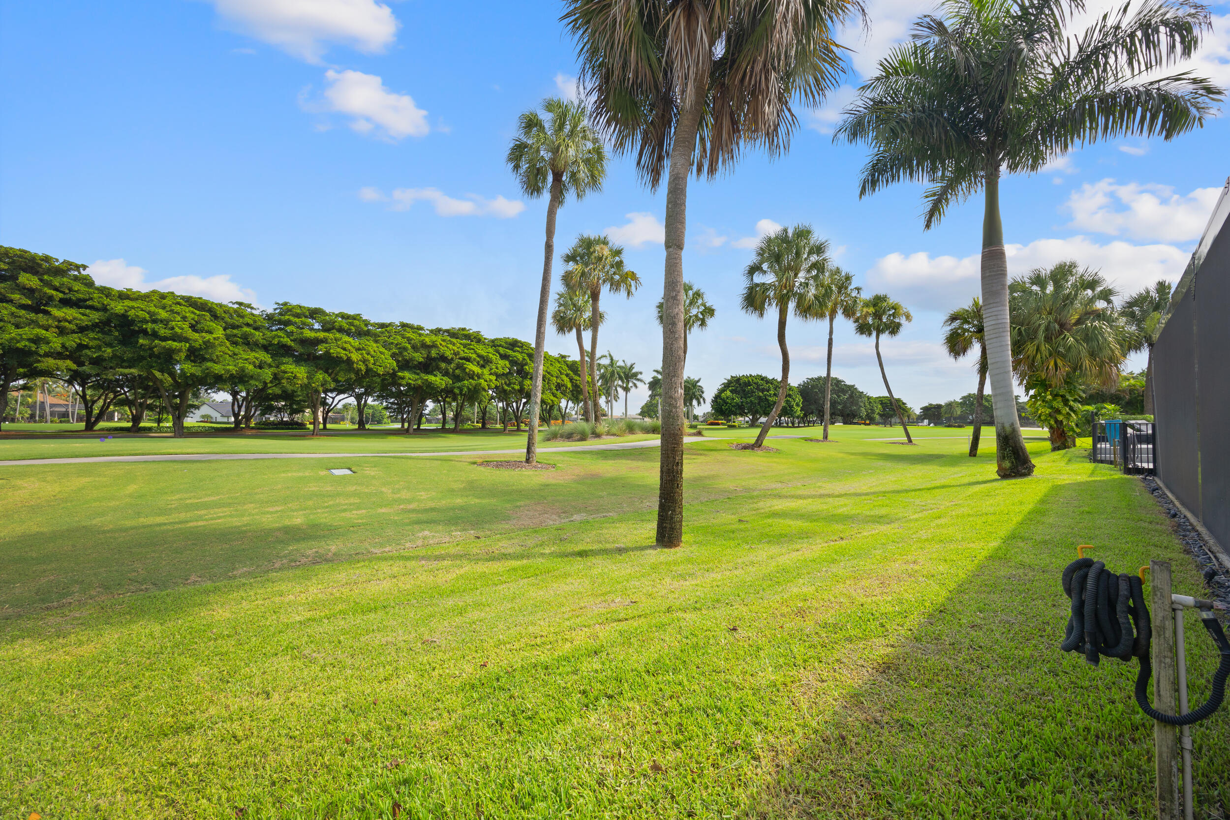 10253 Shireoaks Lane Boca Raton, FL 33498 - Photo 63 of 77 SLHG