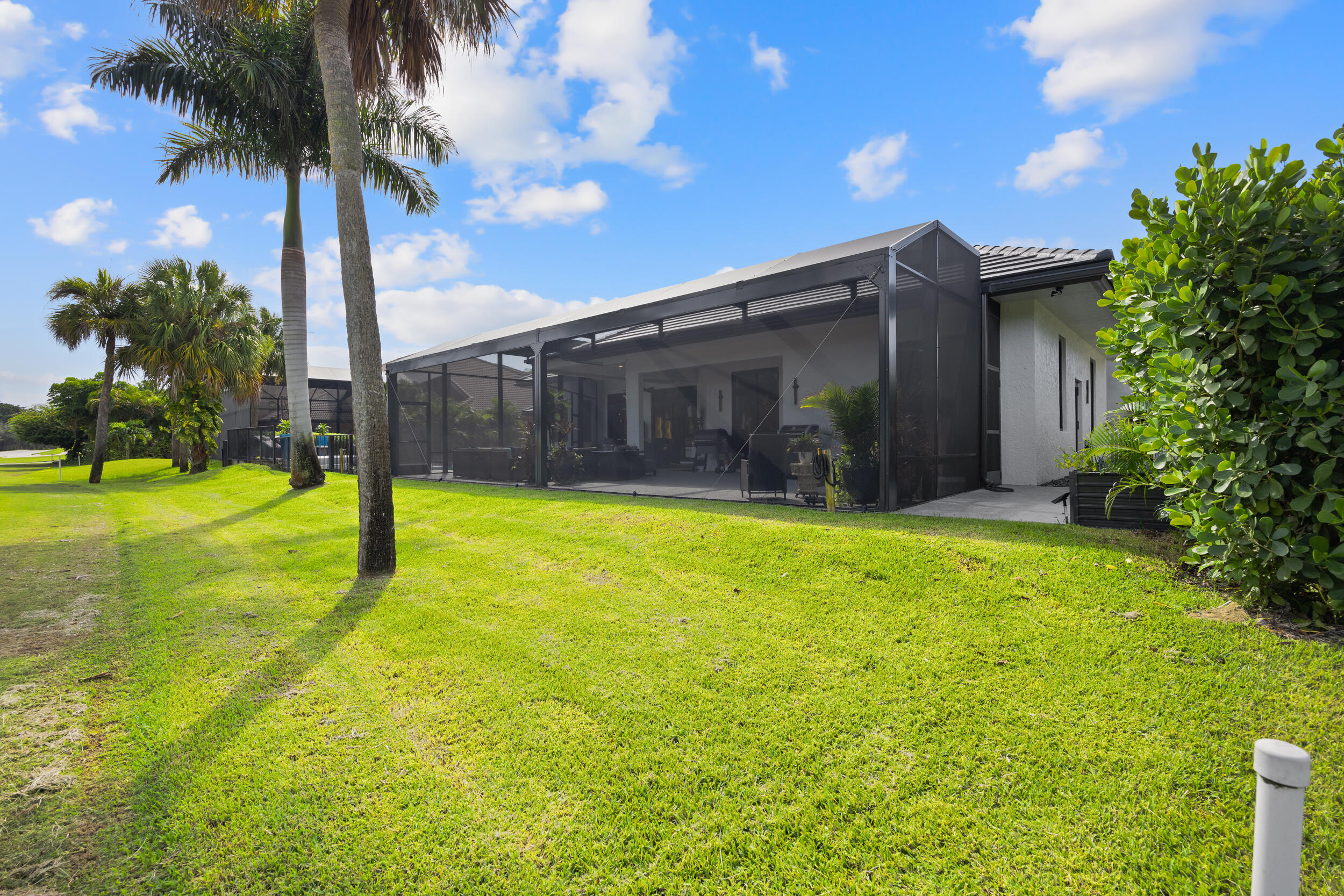 10253 Shireoaks Lane Boca Raton, FL 33498 - Photo 64 of 77 SLHG