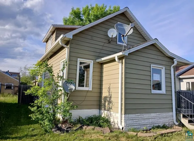 $77,000 | 112 West 3rd Avenue North, Aurora, MN 55705