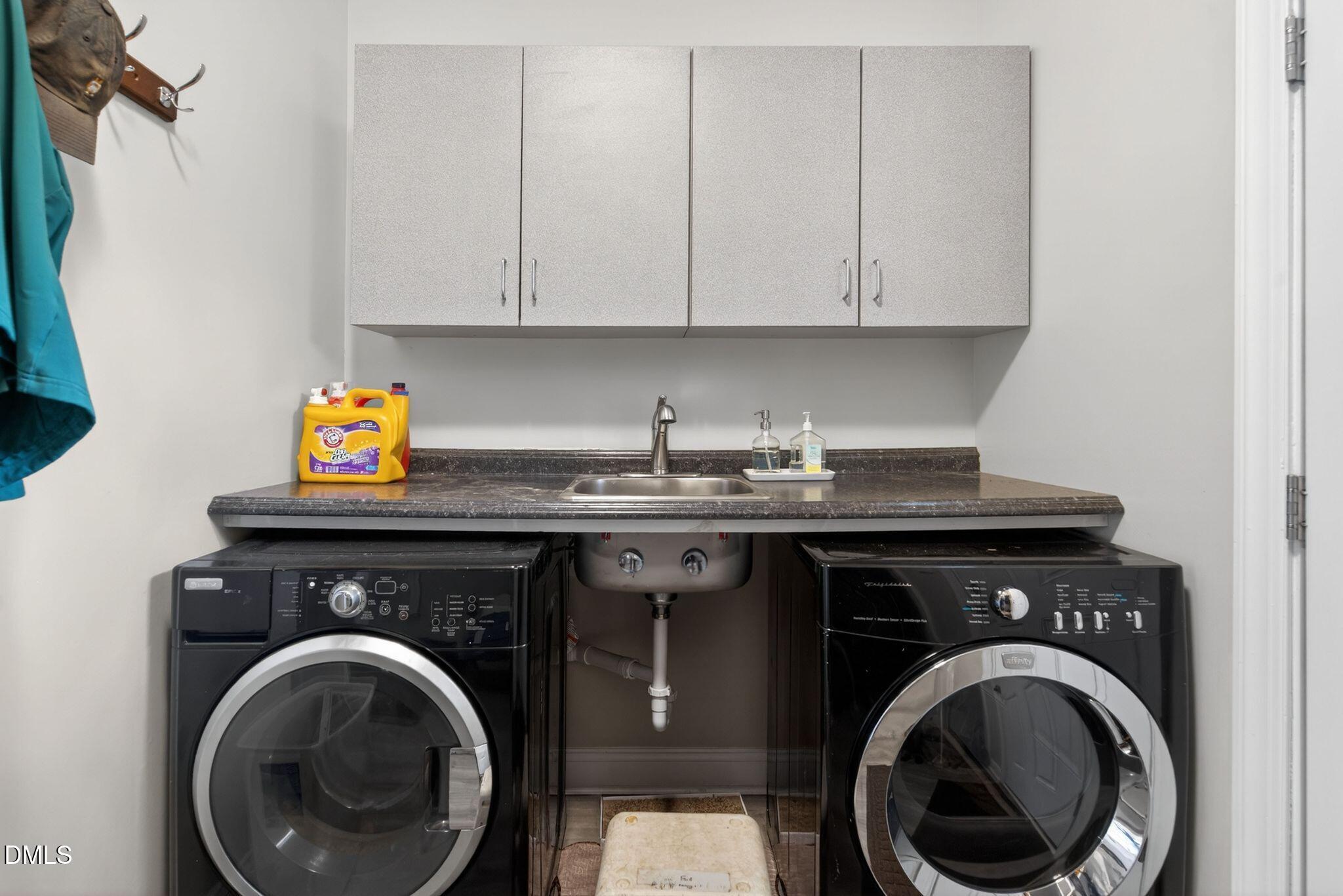 8908 Weaver Crossing Road Apex, NC 27502 - Photo 35 of 100 Laundry