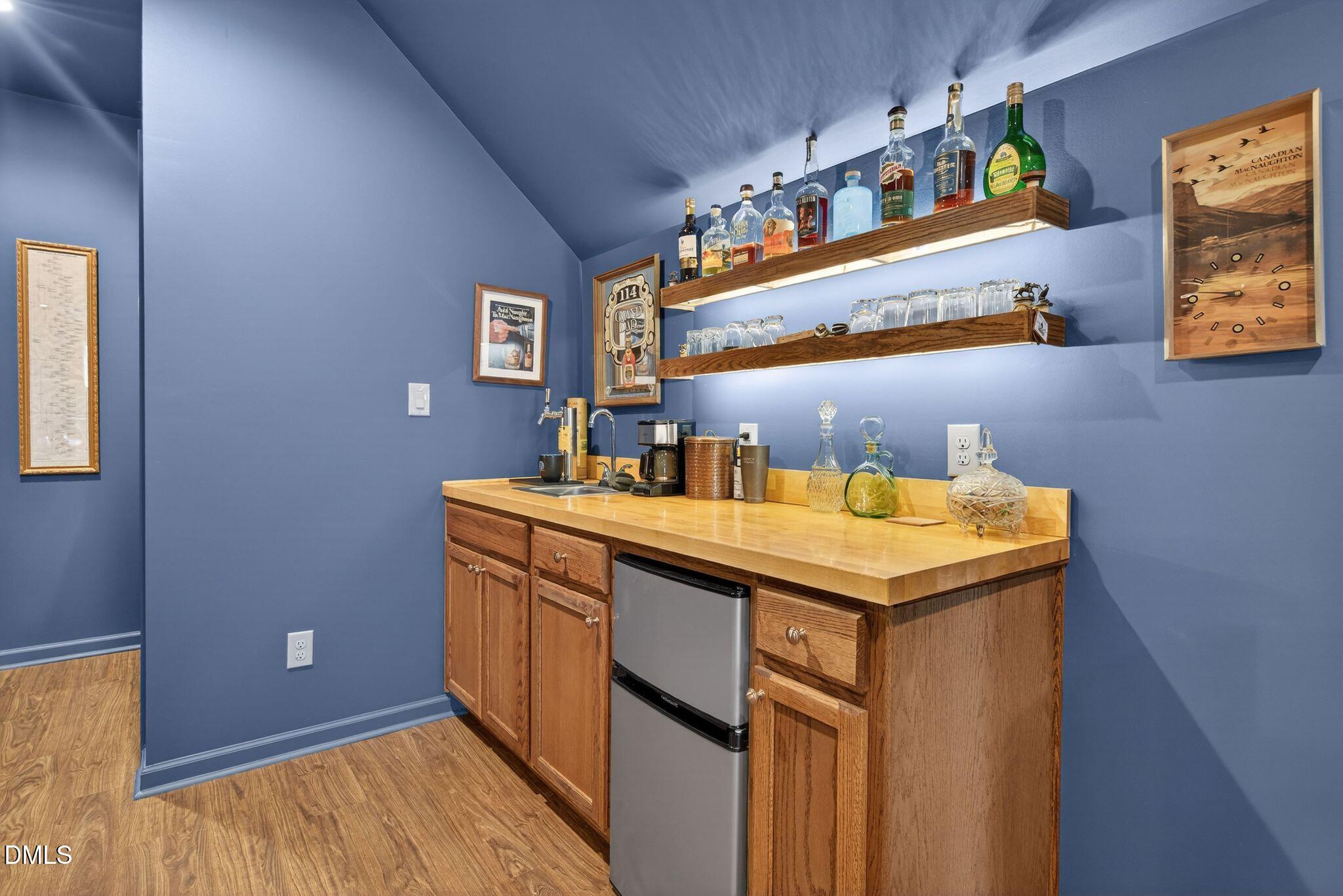 8908 Weaver Crossing Road Apex, NC 27502 - Photo 41 of 100 Speakeasy