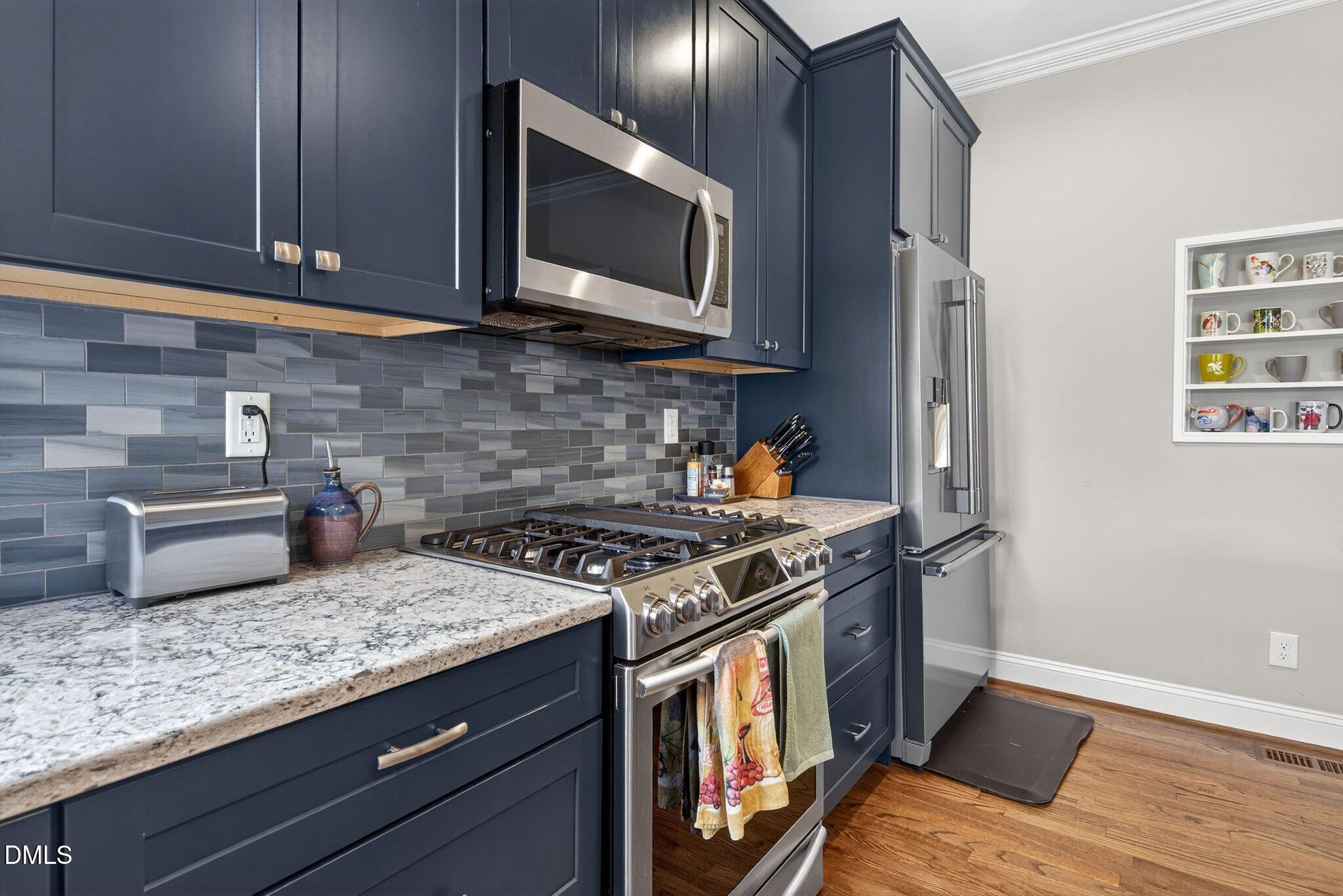 8908 Weaver Crossing Road Apex, NC 27502 - Photo 6 of 100 Kitchen