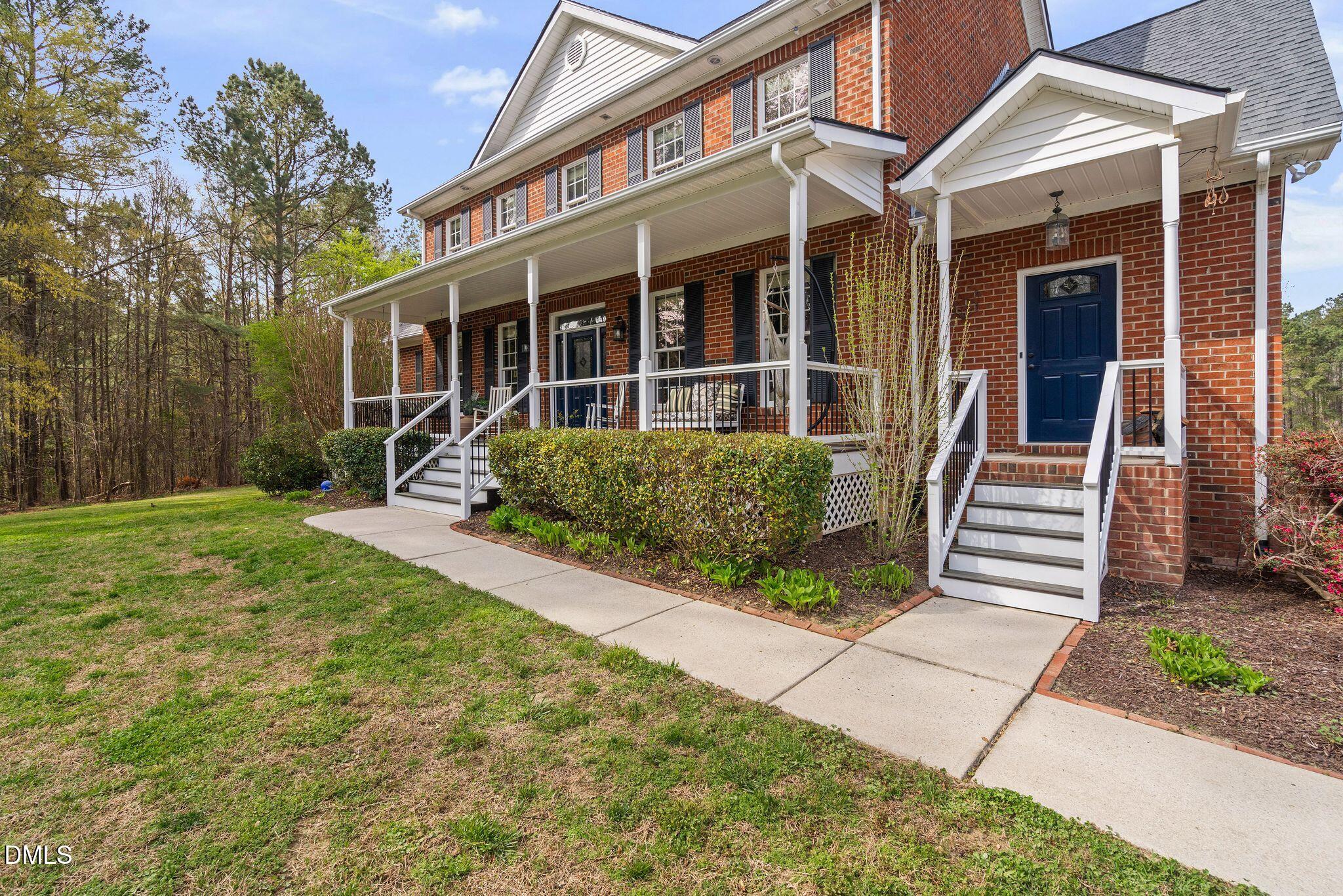 8908 Weaver Crossing Road Apex, NC 27502 - Photo 67 of 100 Exterior Front