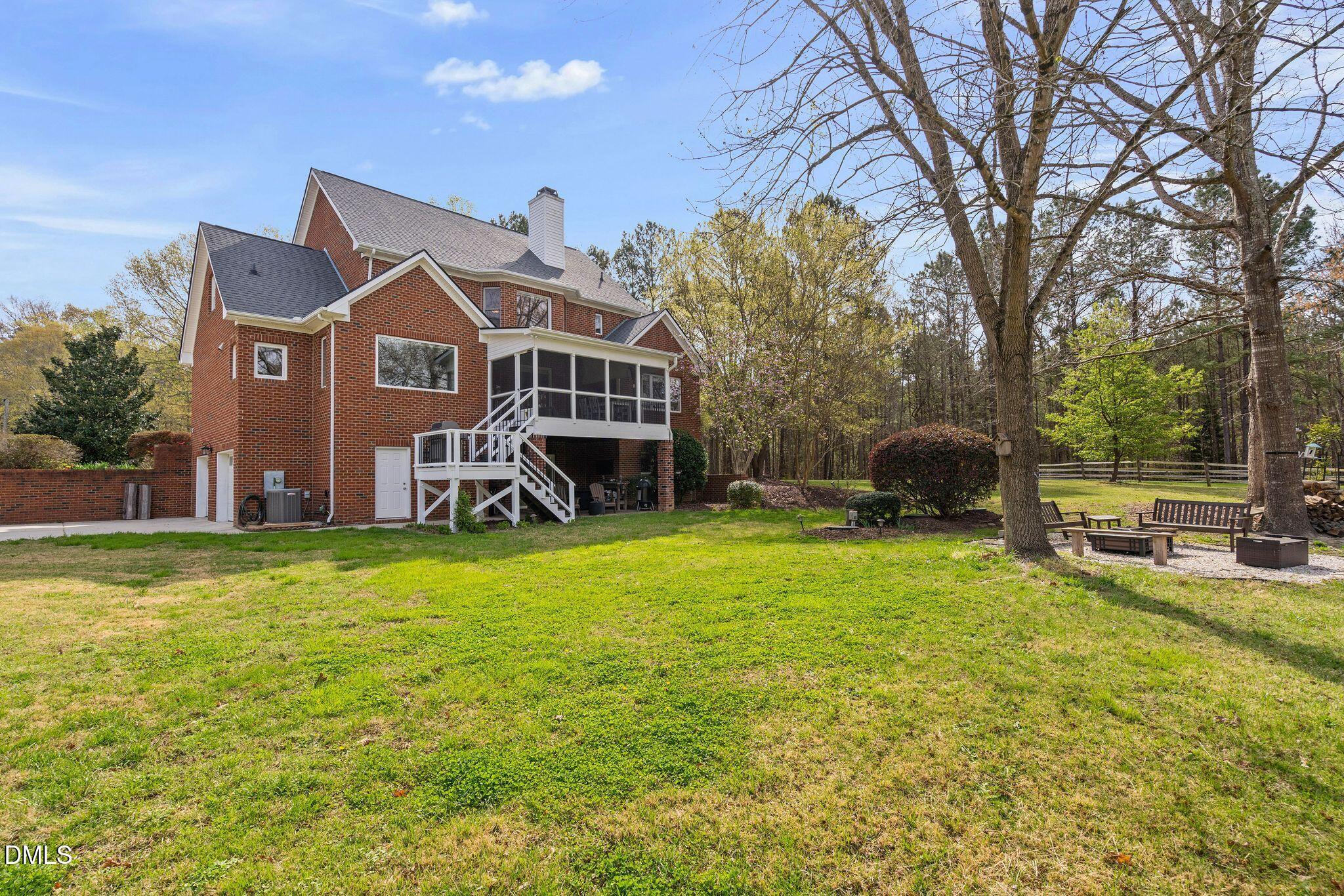 8908 Weaver Crossing Road Apex, NC 27502 - Photo 70 of 100 Exterior Rear