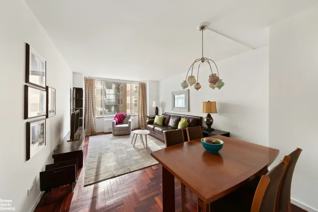 $885,000 | 2373 Broadway, Unit 935 | Upper West Side
