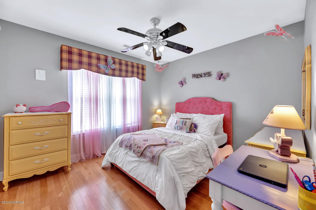 1049 Washington Acres Road Hampstead, NC 28443 - Photo 21 of 40 Bedroom 2