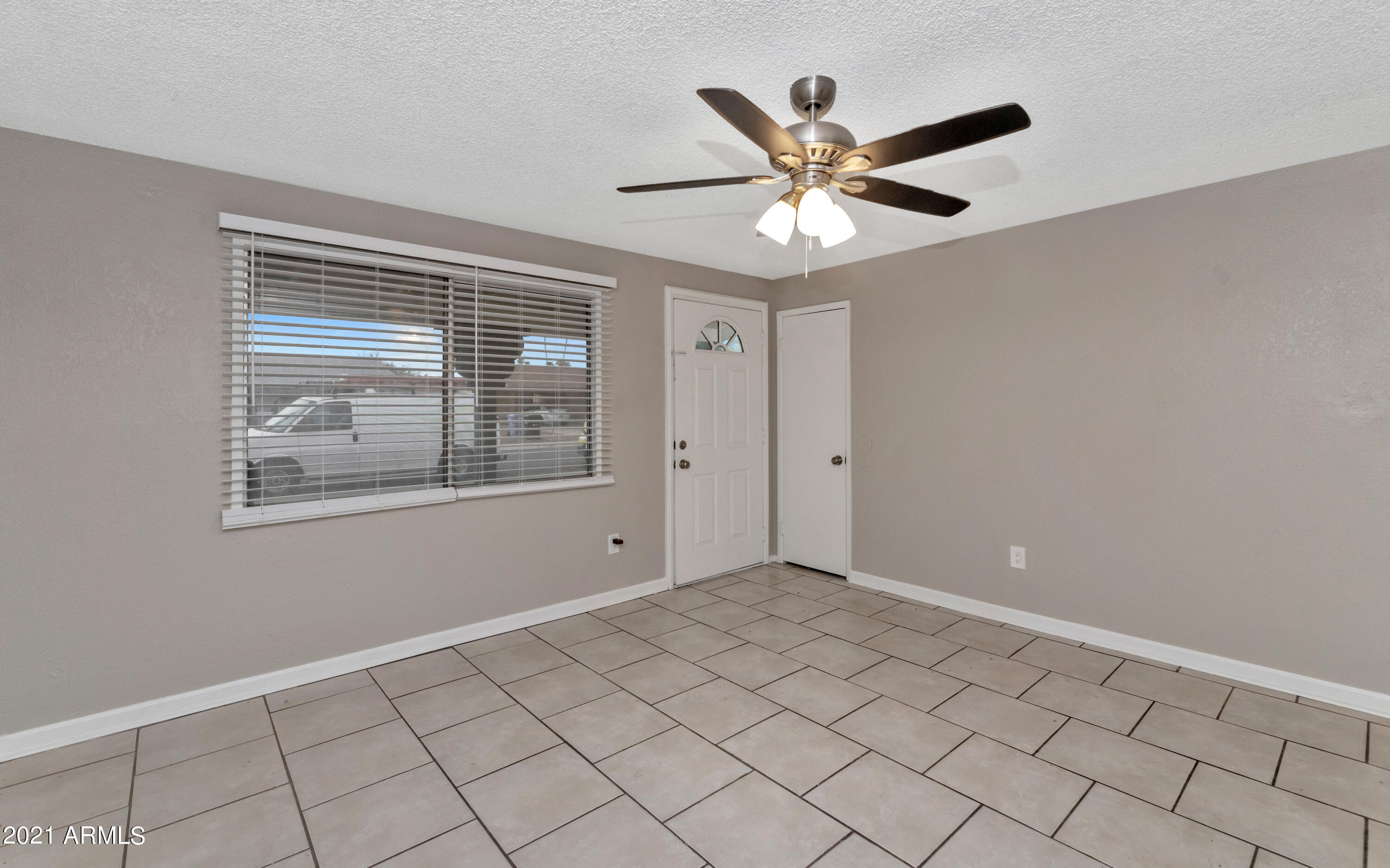 6507 West Granada Road Phoenix, AZ 85035 - Photo 9 of 19 _TOD6427