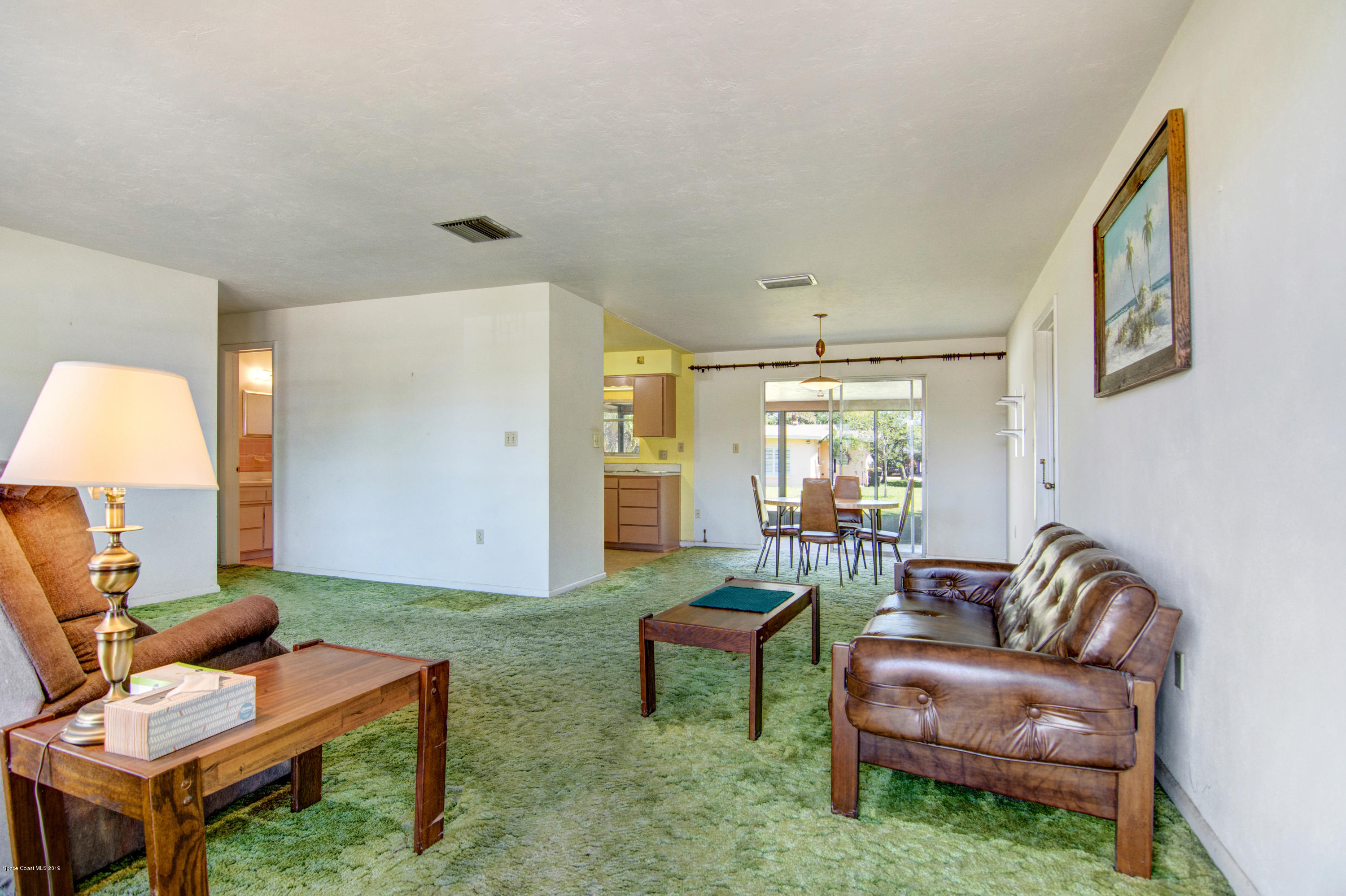 757 Nassau Road Cocoa Beach, FL 32931 - Photo 2 of 11 Living Room