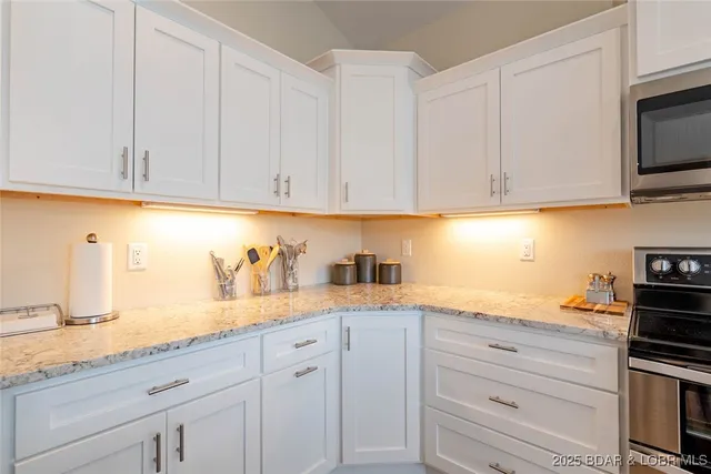 $735,000 | 54 Barolo Lane, Camdenton, MO 65020