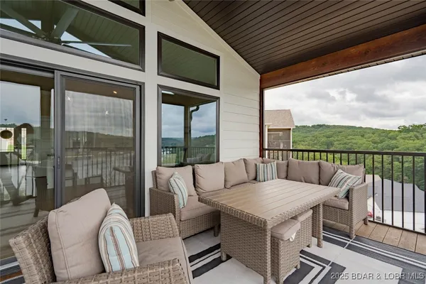 $699,000 | 54 Barolo Lane, Camdenton, MO 65020