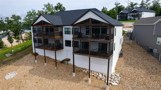 $735,000 | 54 Barolo Lane, Camdenton, MO 65020